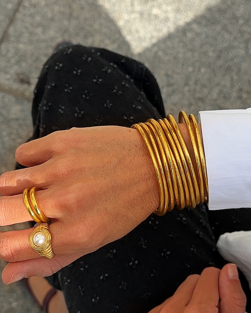 Gold hotsell leaf bangles