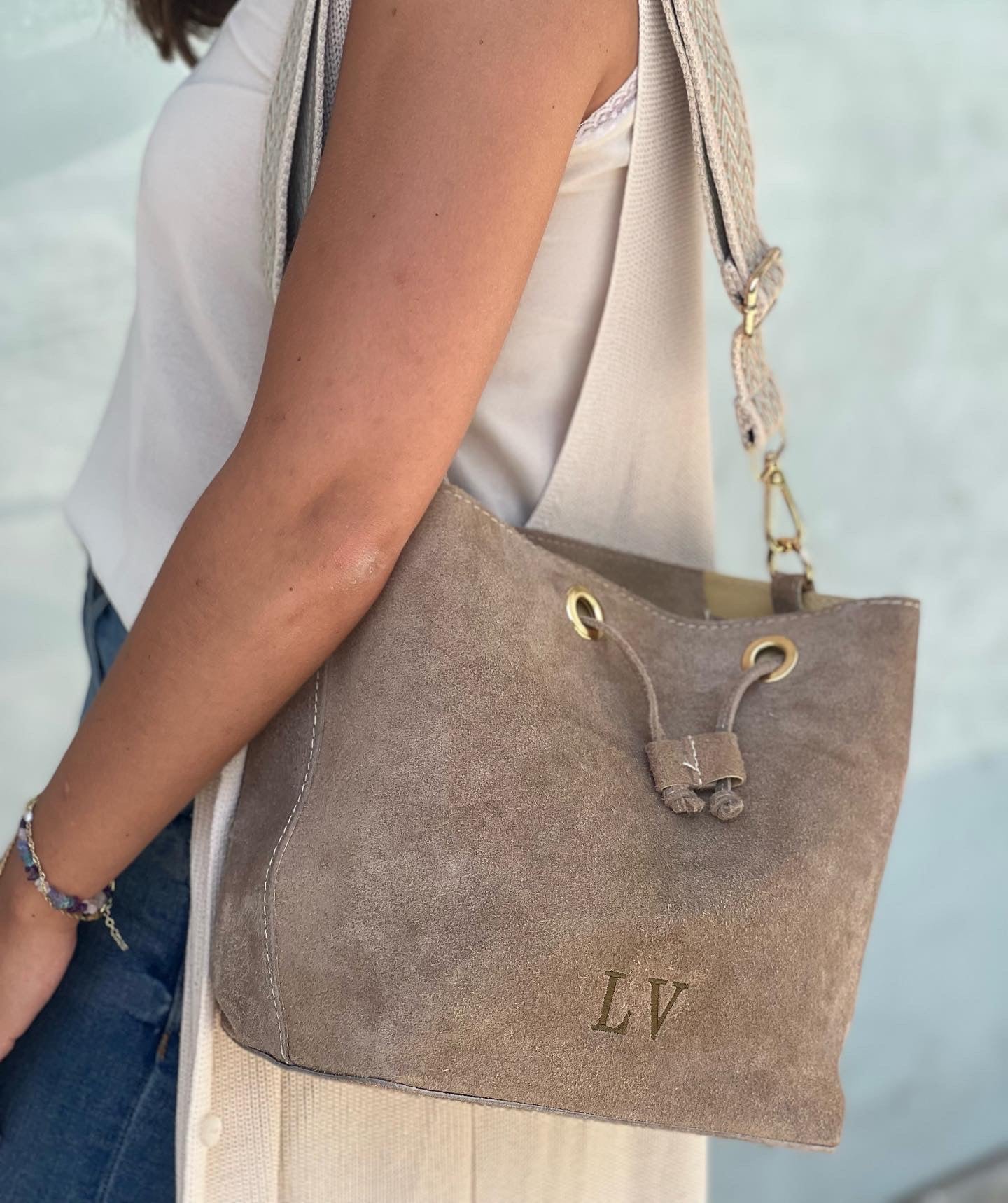 Las mejores ofertas en Pulseras de Moda Blanco Louis Vuitton