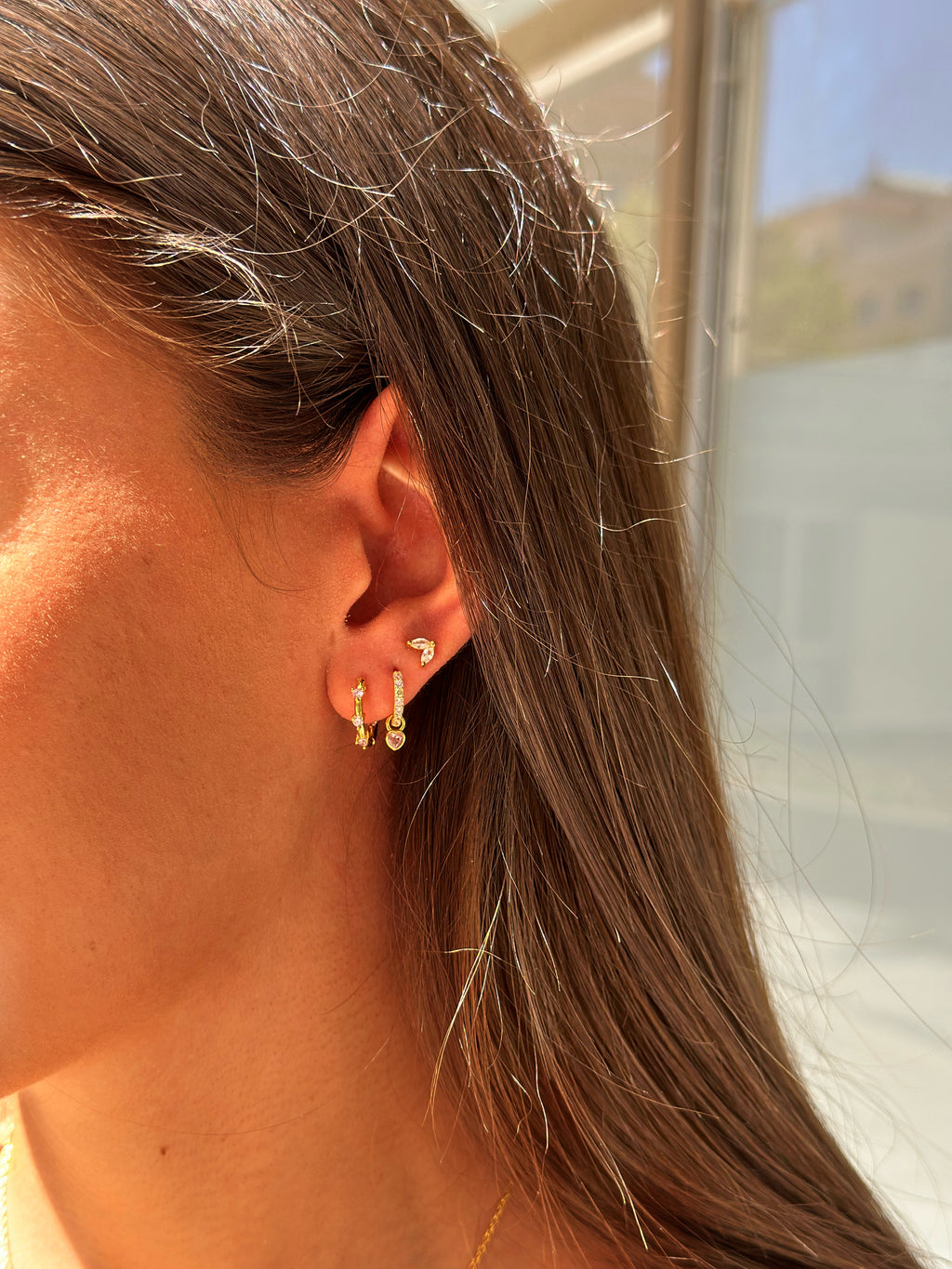 Pendientes lirio white
