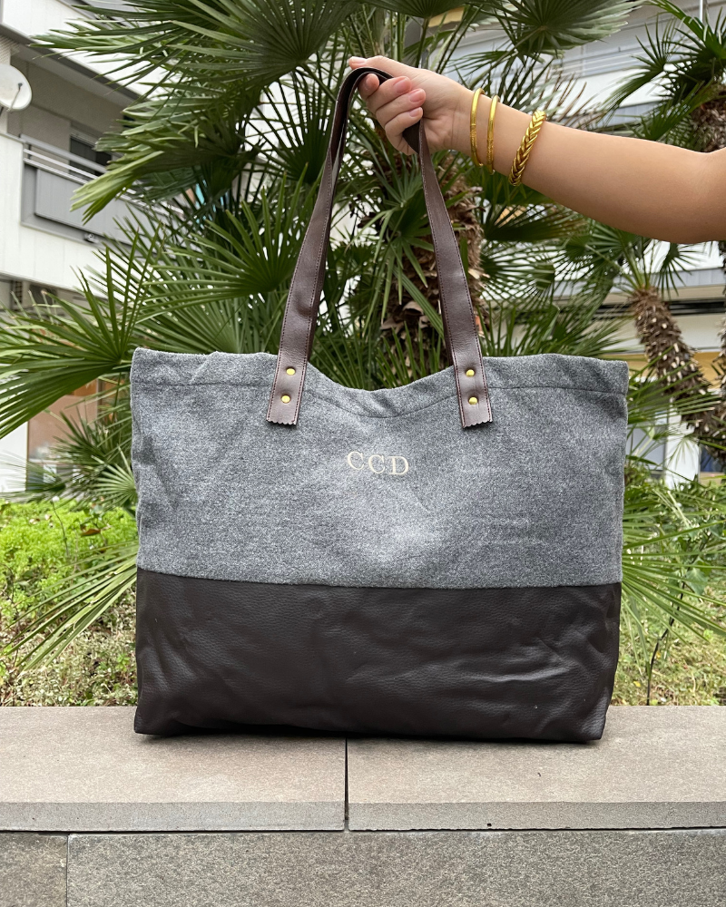 Bolso Shopping Bag Gris Oscuro Personalizado con las Iniciales CCD