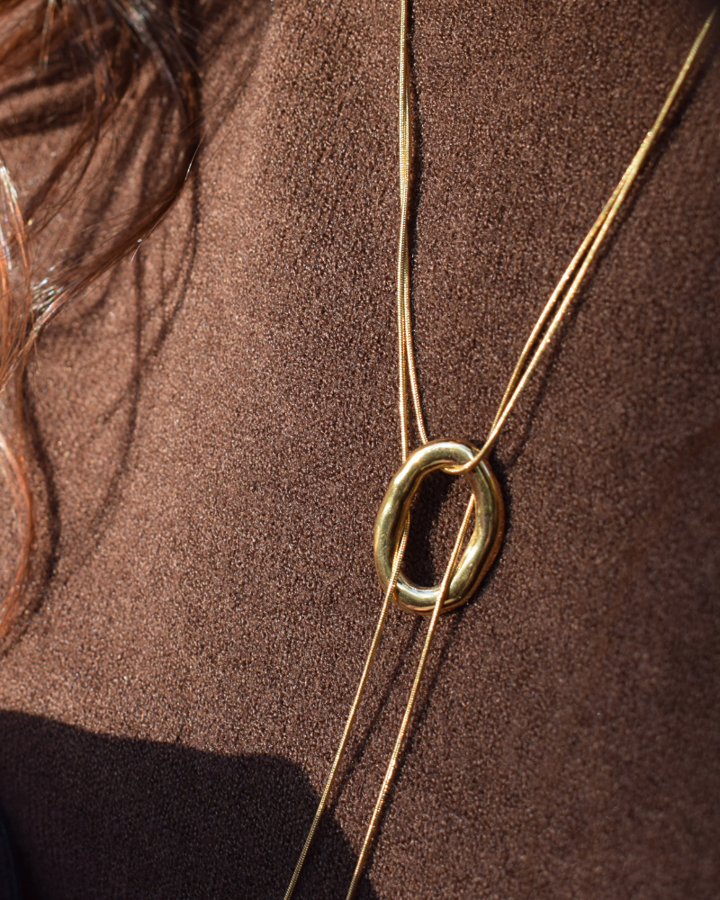 Collar Corbata Round