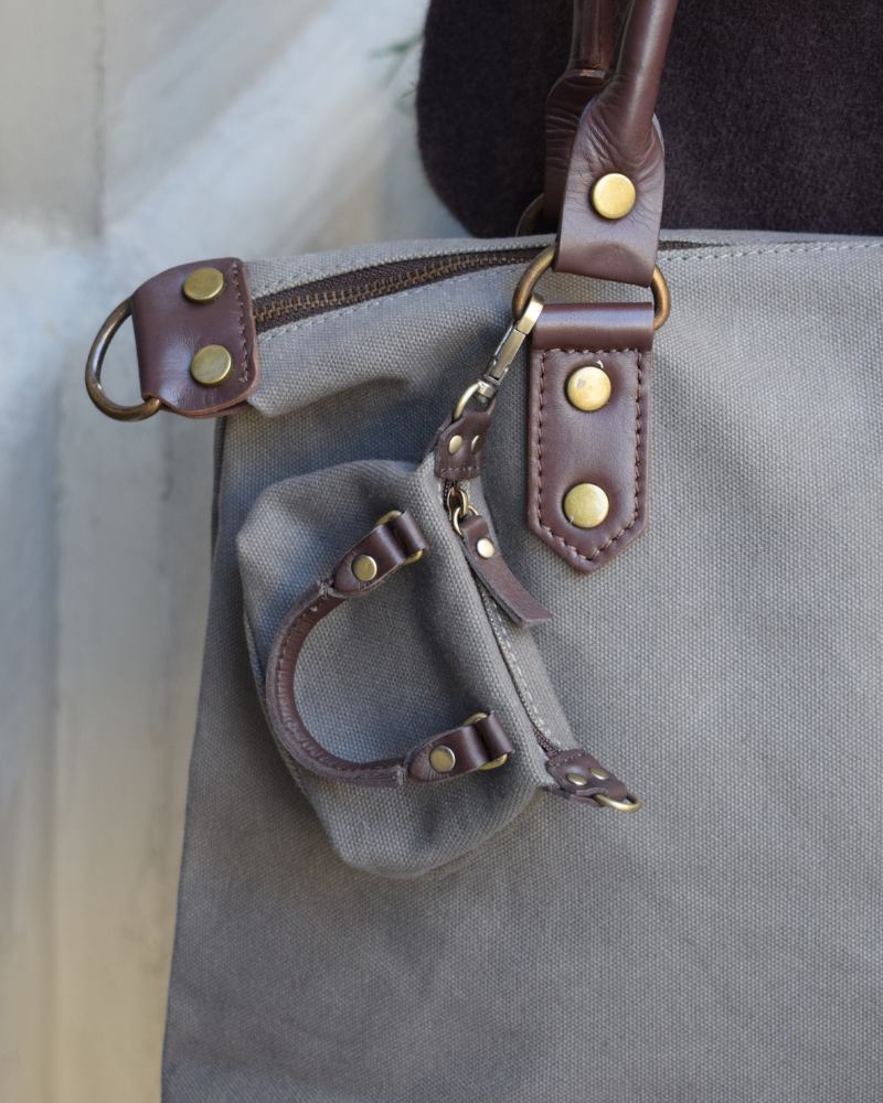 Charm bolso Federica Gris