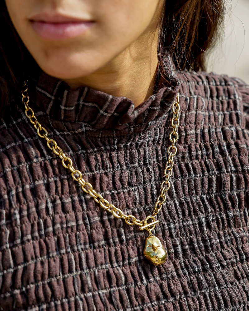 Collar Irregular