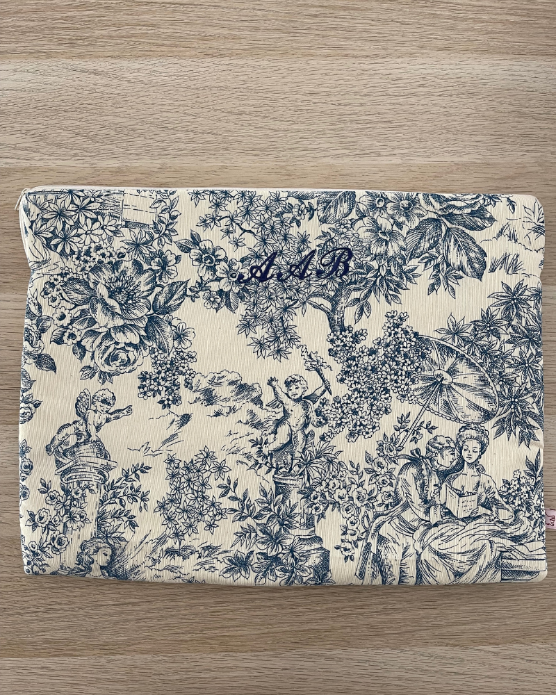 Blue Toile de jouy Computer Case Personalized with the Initials A.A.B