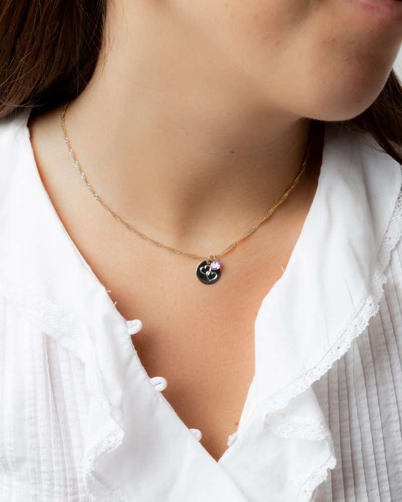 Charm plaquita dos corazones enlazados