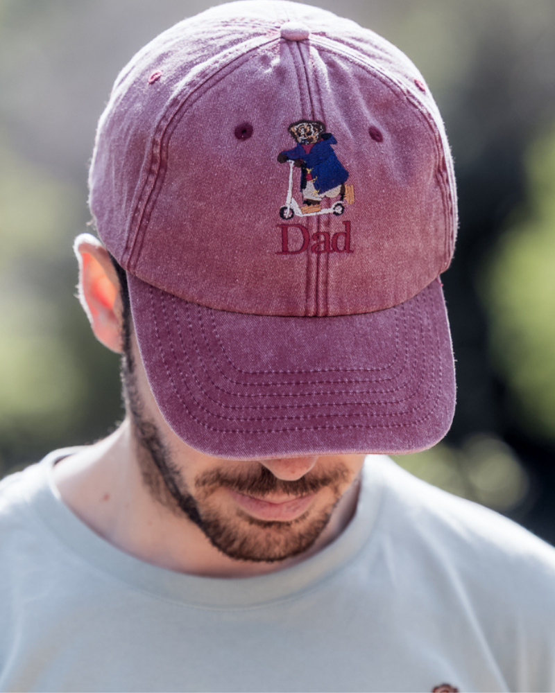 Pack Gorra personalizada adulto y niño dibujo Oso en patinete