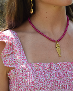 Collar Pez Jade Fucsia