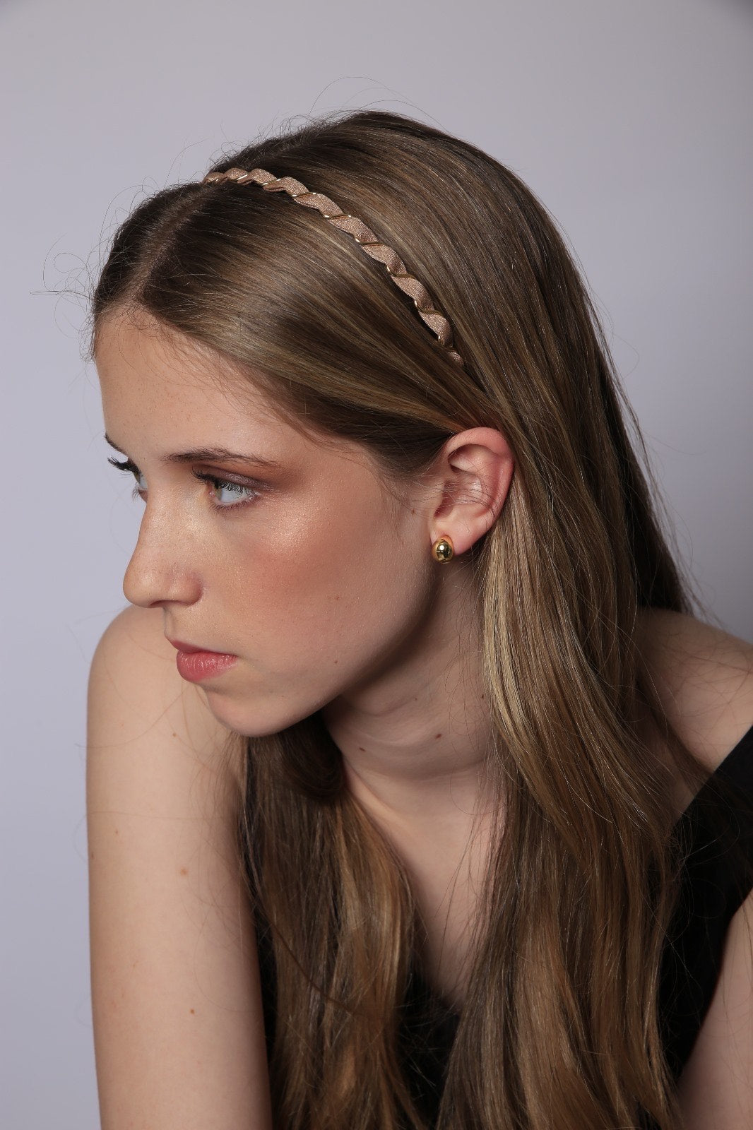 Diadema marrón trenzada