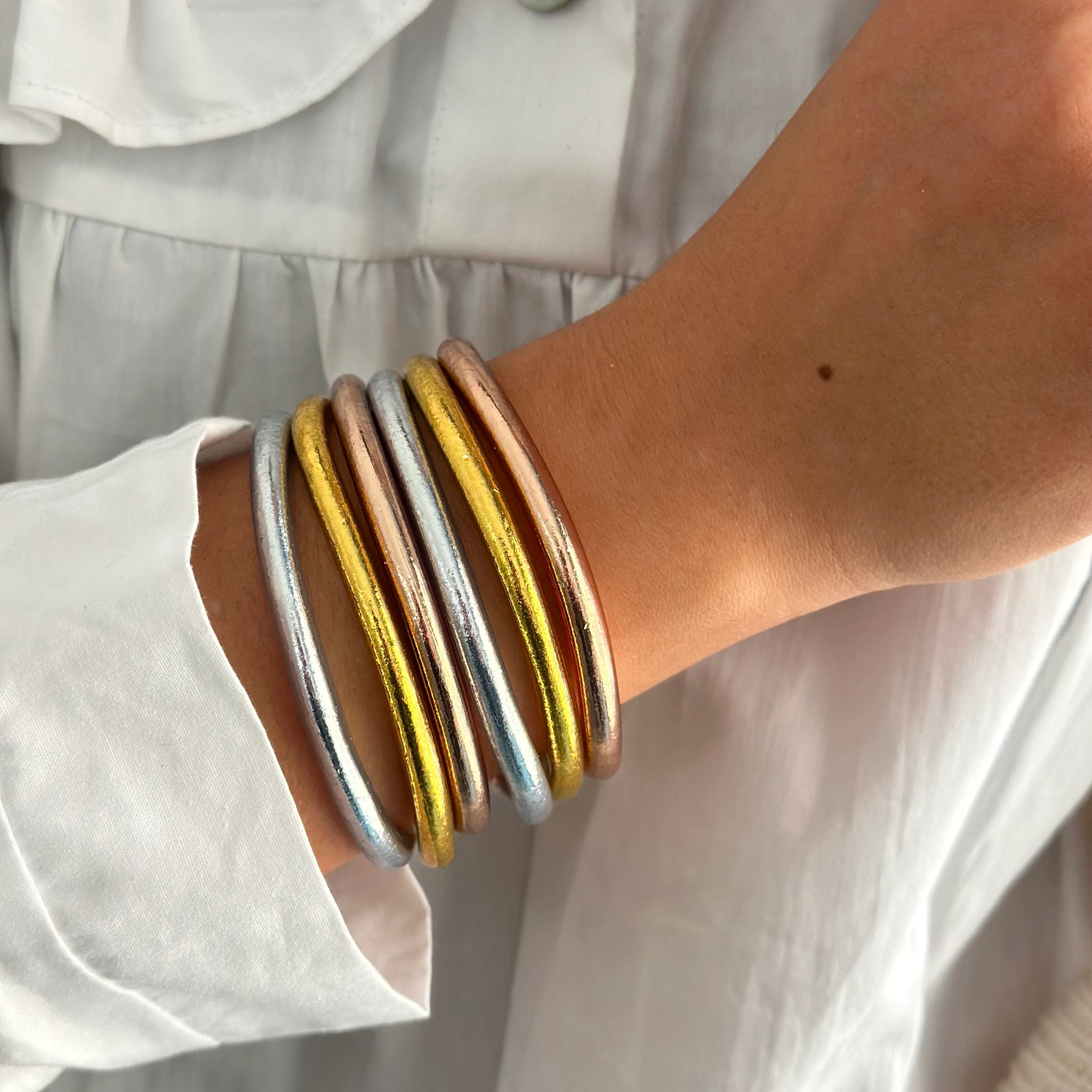 Pack of 3 plain gold leaf bracelets: (2 + 1 color)