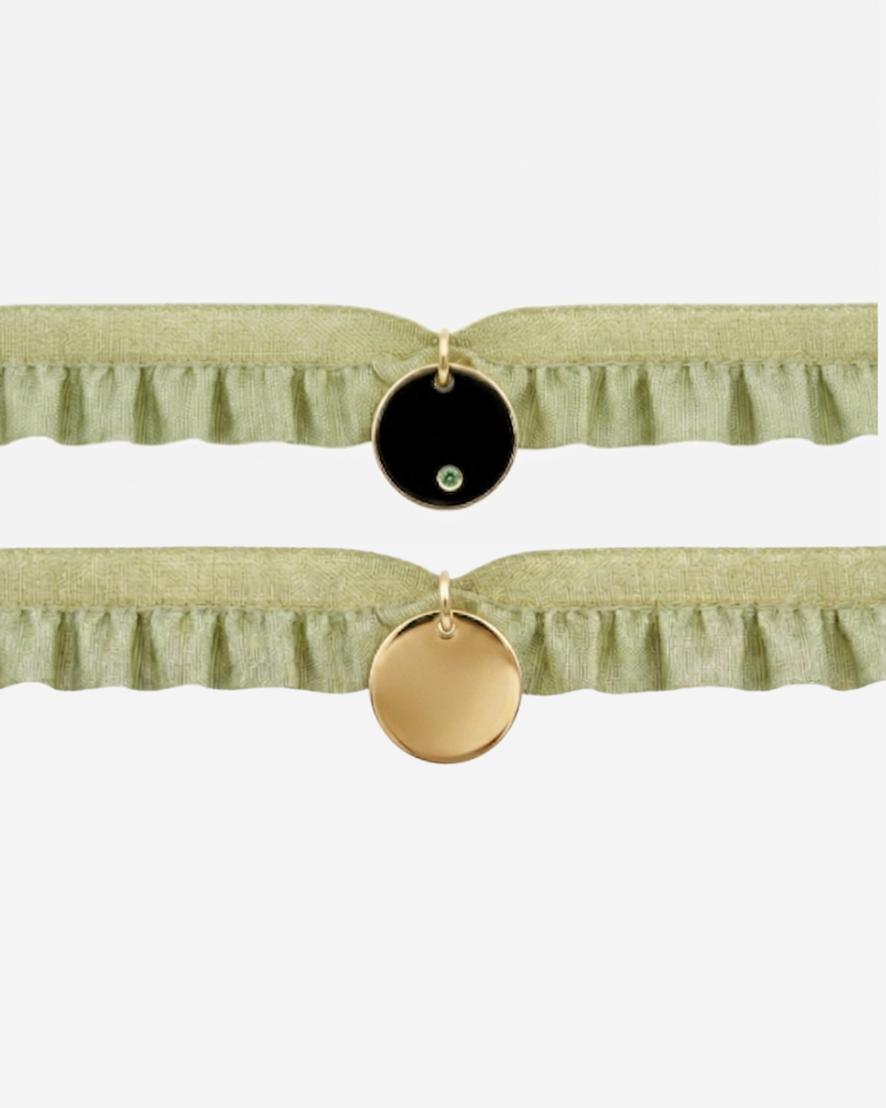 Pulsera semirizo verde personalizada plaquita circonita