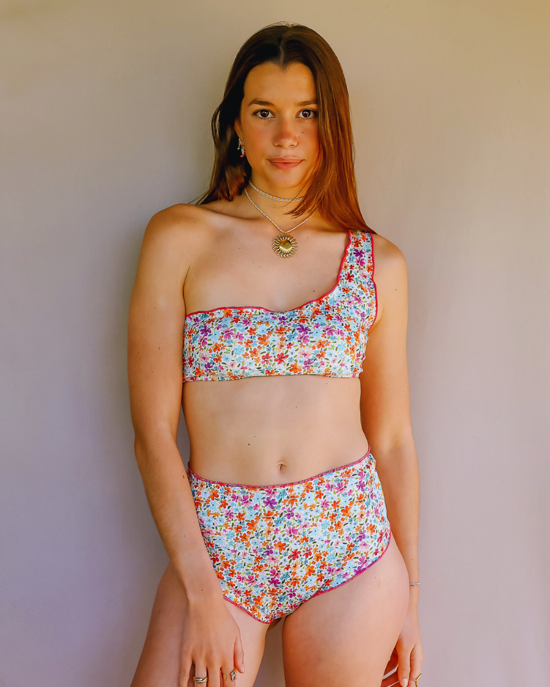 Bikini Tropical High