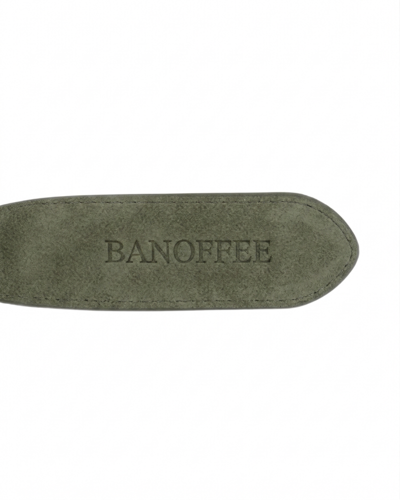 Khaki suede belt