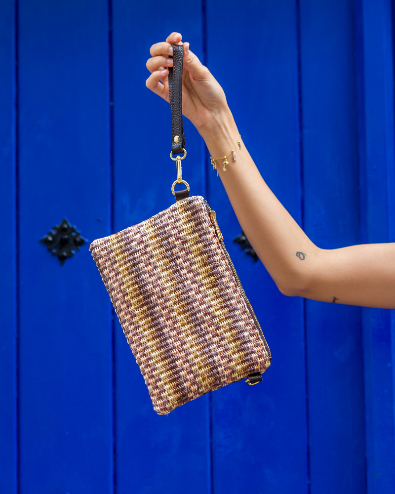 Clutch brown