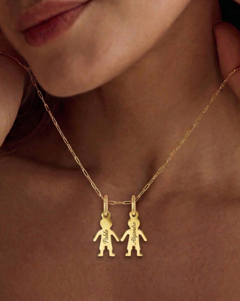 Collar con charms niño y niño