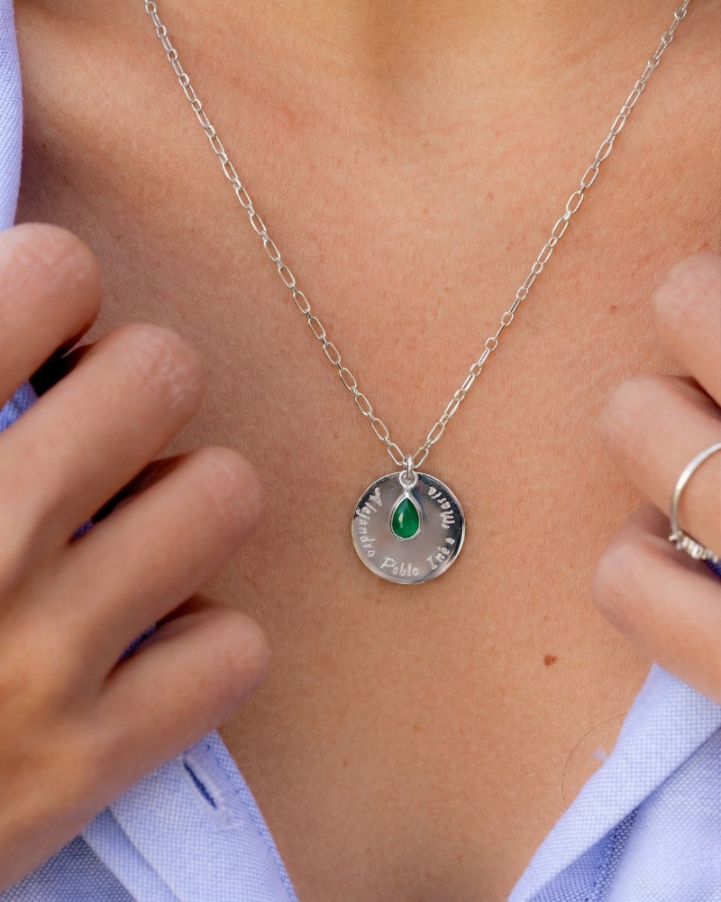 Collar nombres grabados con charm gota Silver