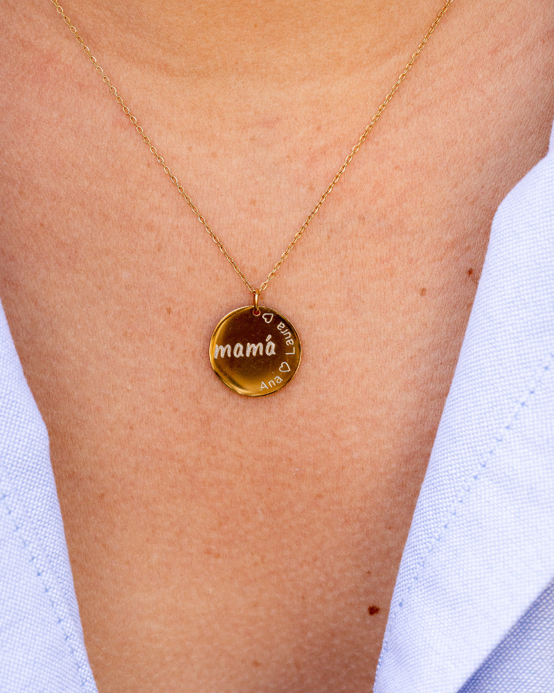 Collar mamá con nombres grabados