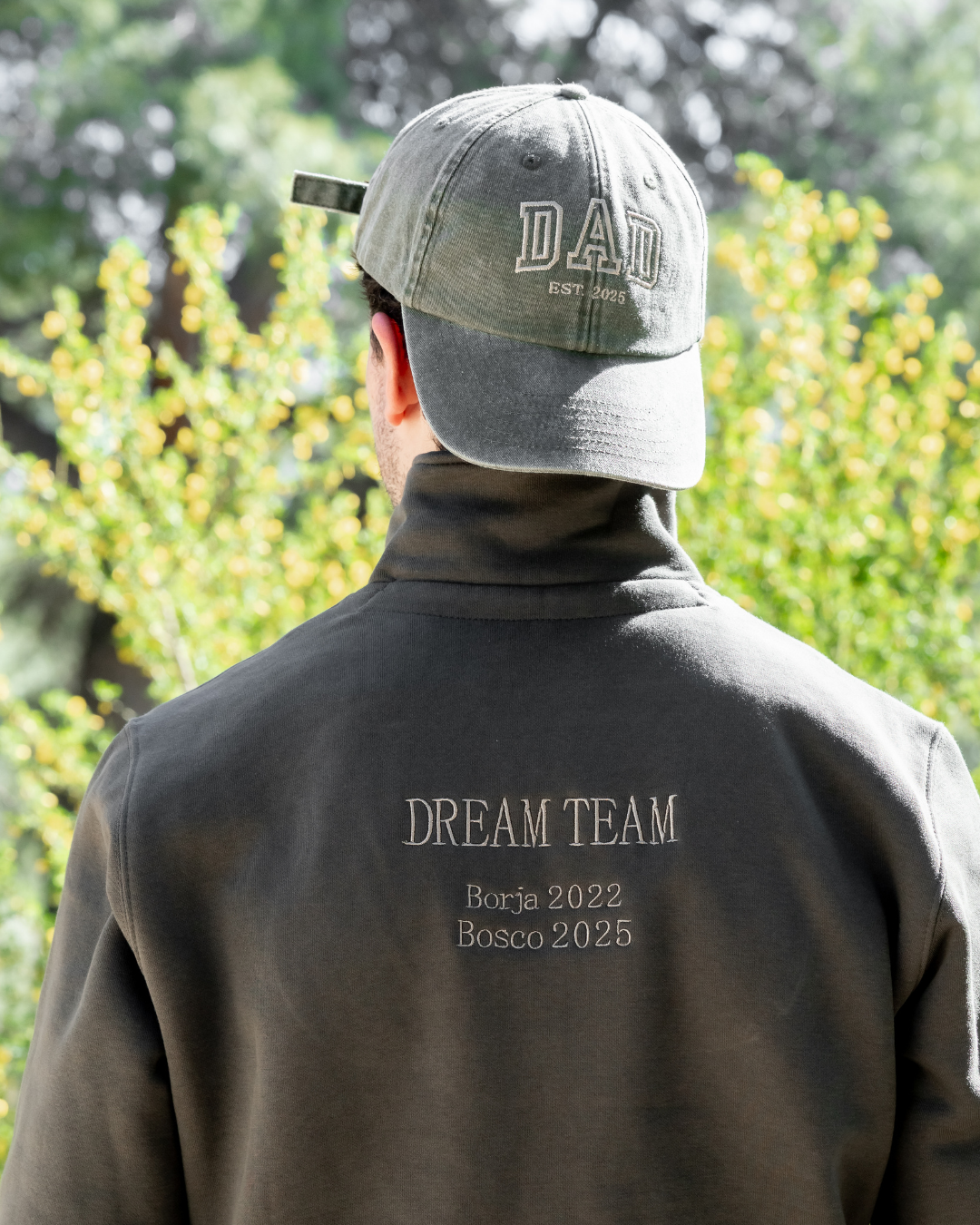 detalle gorra personalizada adulto verde caqui bordado Dad