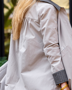 Beige París trench coat