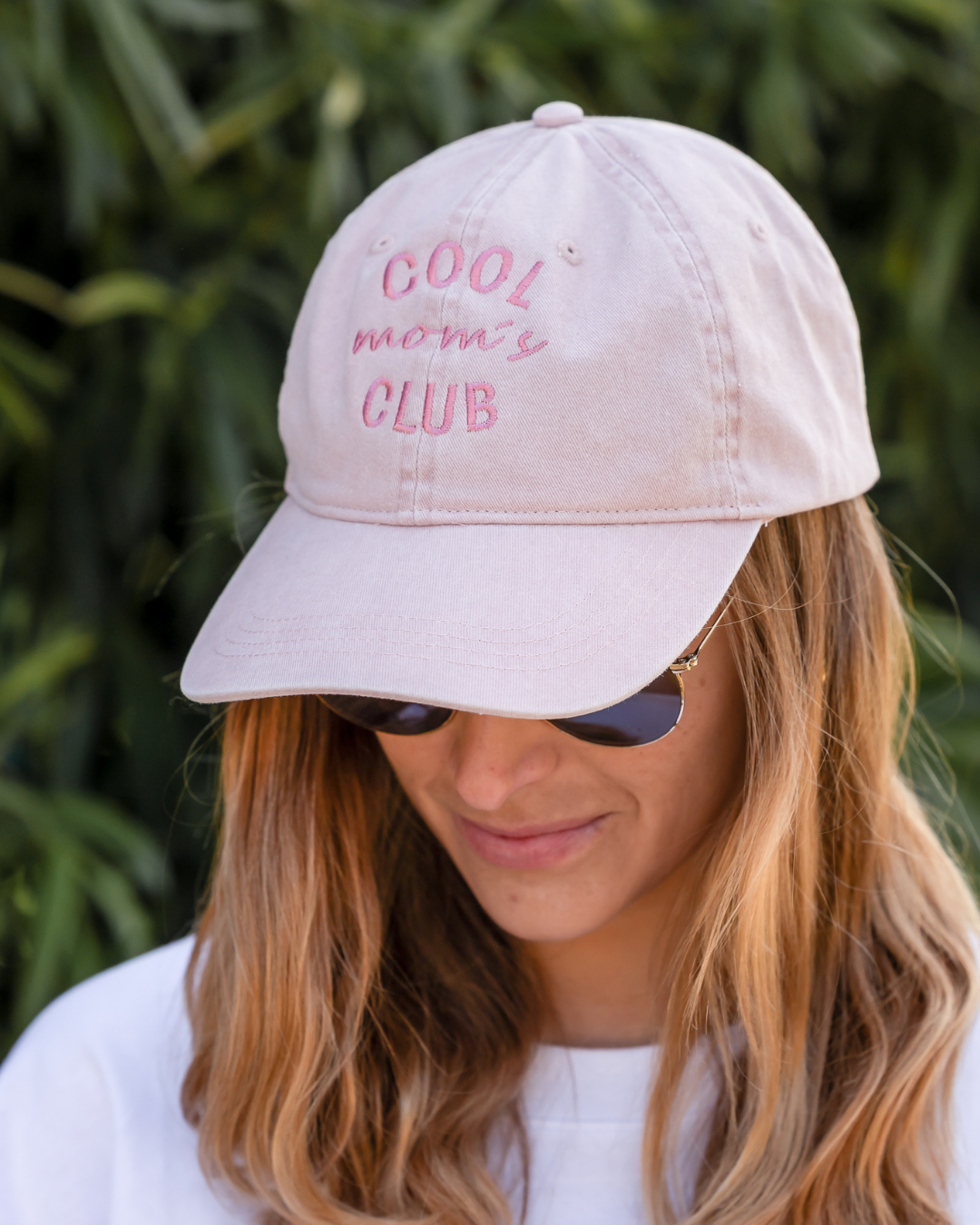 Gorra personalizada Cool Mom's Club granate