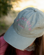 Gorra personalizada dos frases rosa