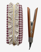 Neceser para plancha de pelo Berry en vichy granate con volante de flores – Banoffee BCN