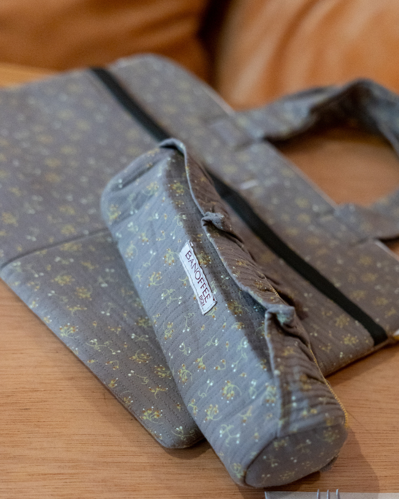 Personalized Siena Laptop Sleeve – Khaki Floral Print