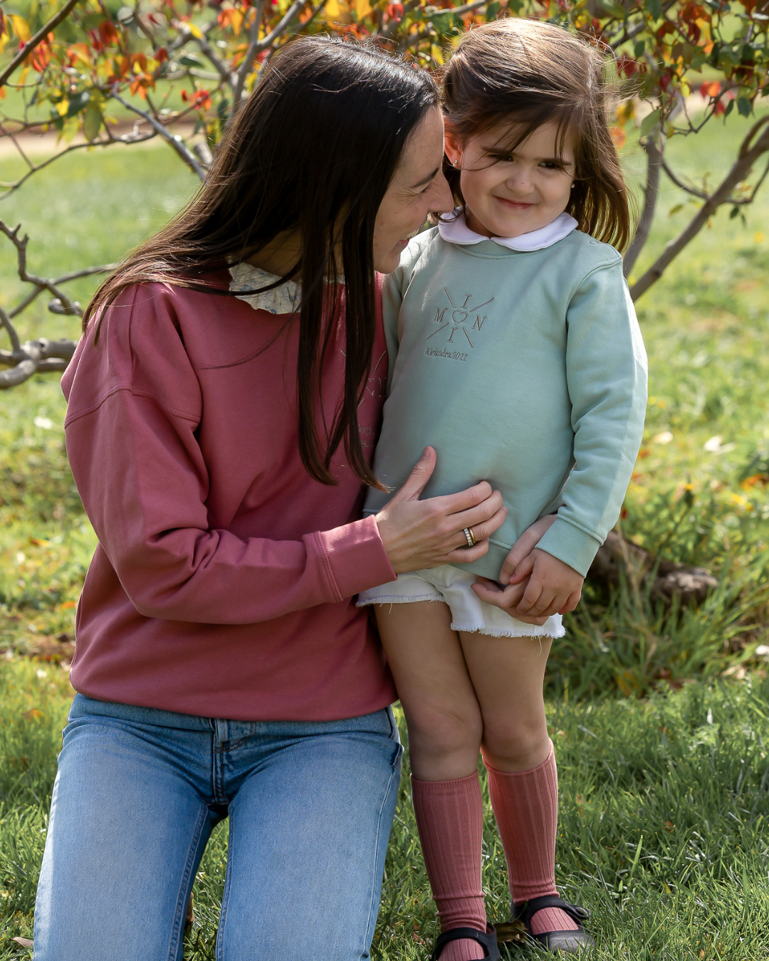 Pack sudaderas MOM y MINI bebé cruz corazón (hasta 36 meses)