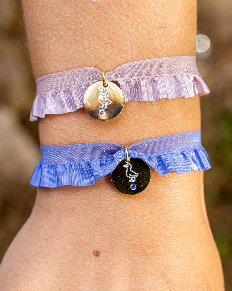 Pulsera semirizo lavanda patito grabada