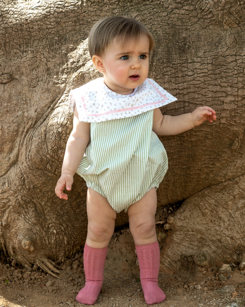 ranita rayas verdes con cuello marinero flores
