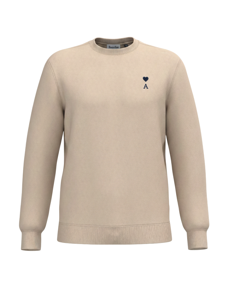 Sudadera beige personalizada con inicial y mini corazón bordado 