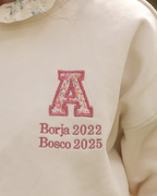 Sudadera personalizada Inicial Especial Día de la Madre beige claro (mujer)
