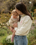Sudadera personalizada Inicial Especial Día de la Madre beige claro (mujer)