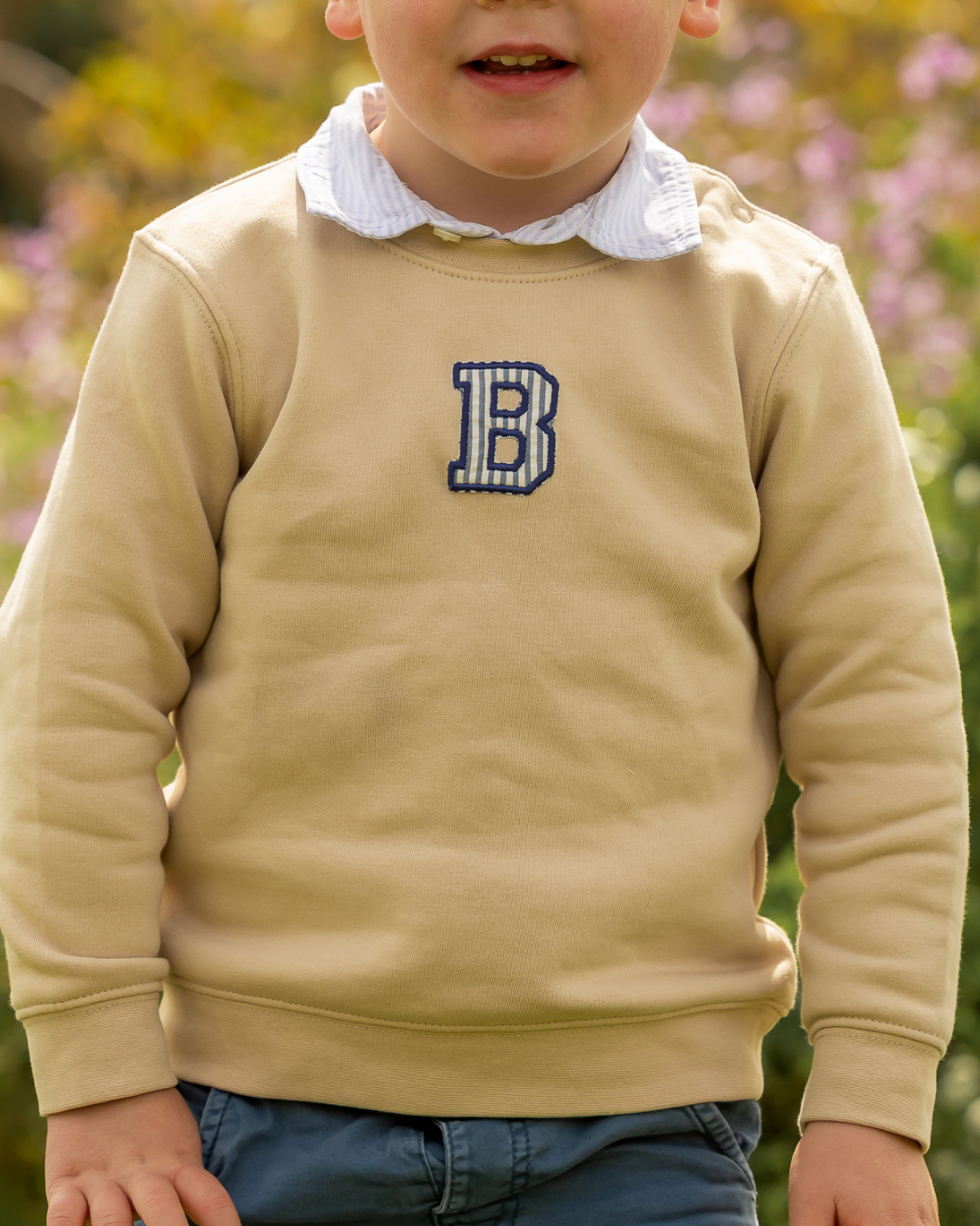 Sudadera personalizada Inicial mini beige