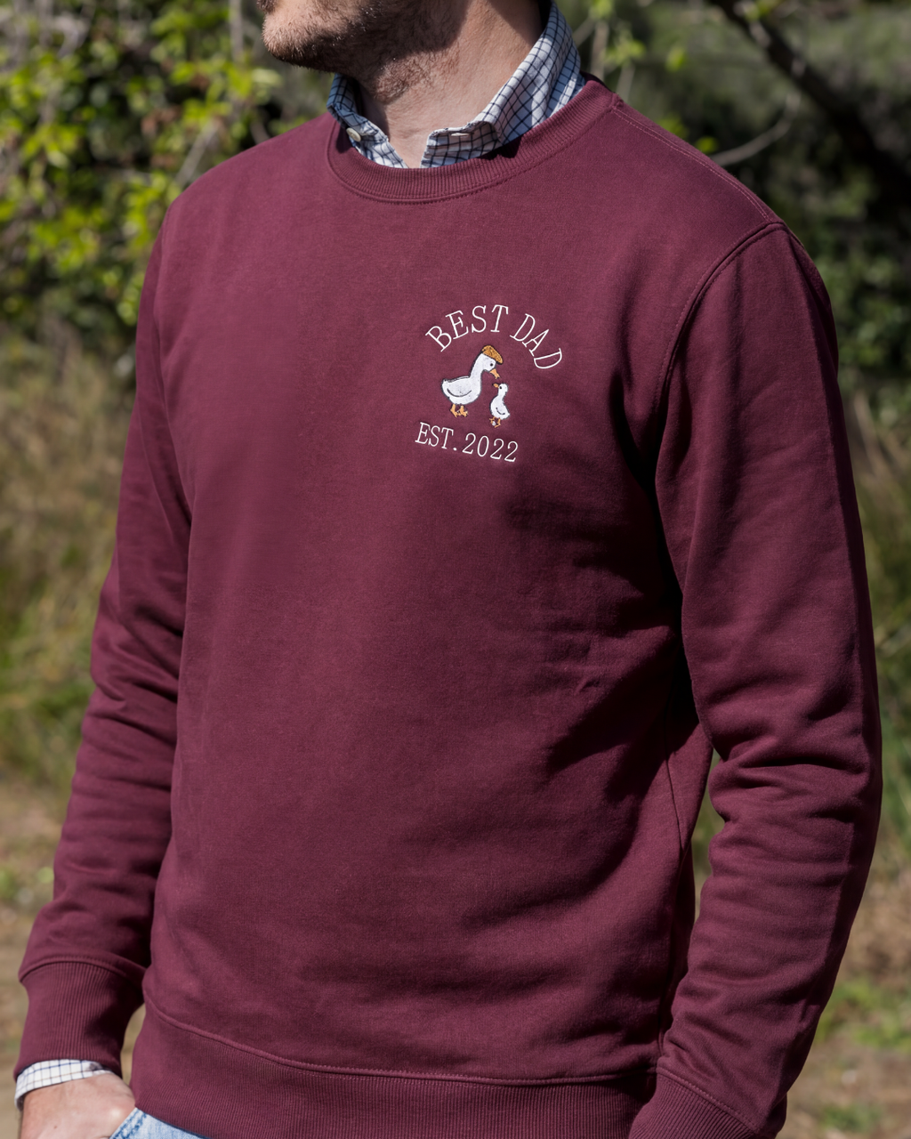 sudadera personalizada modelo bordado ganso dad granate