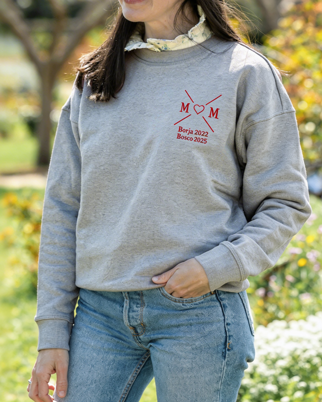 Sudadera Unisex personalizada MOM cruz corazón Gris
