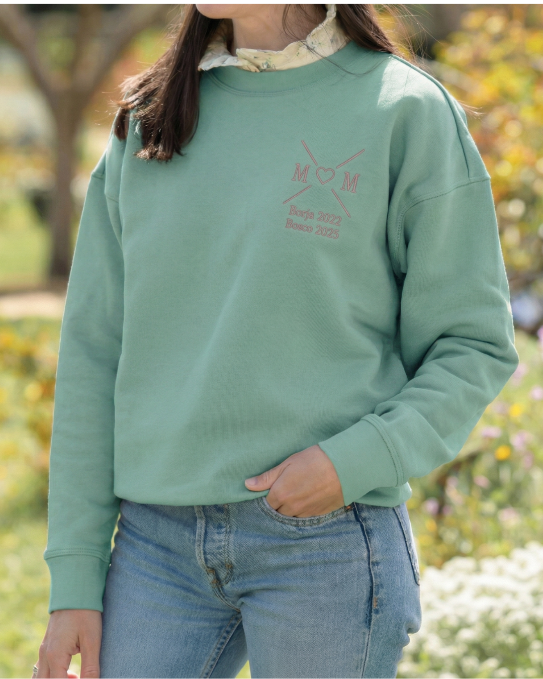 Sudadera Unisex personalizada MOM cruz corazón Verde mint