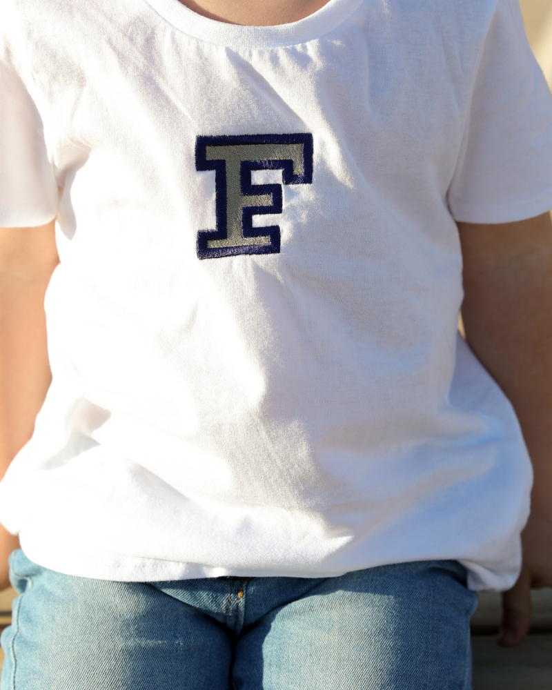 Camiseta personalizada inicial grande niño (3M a 14 años)