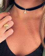Choker Velvet Inicial circonitas