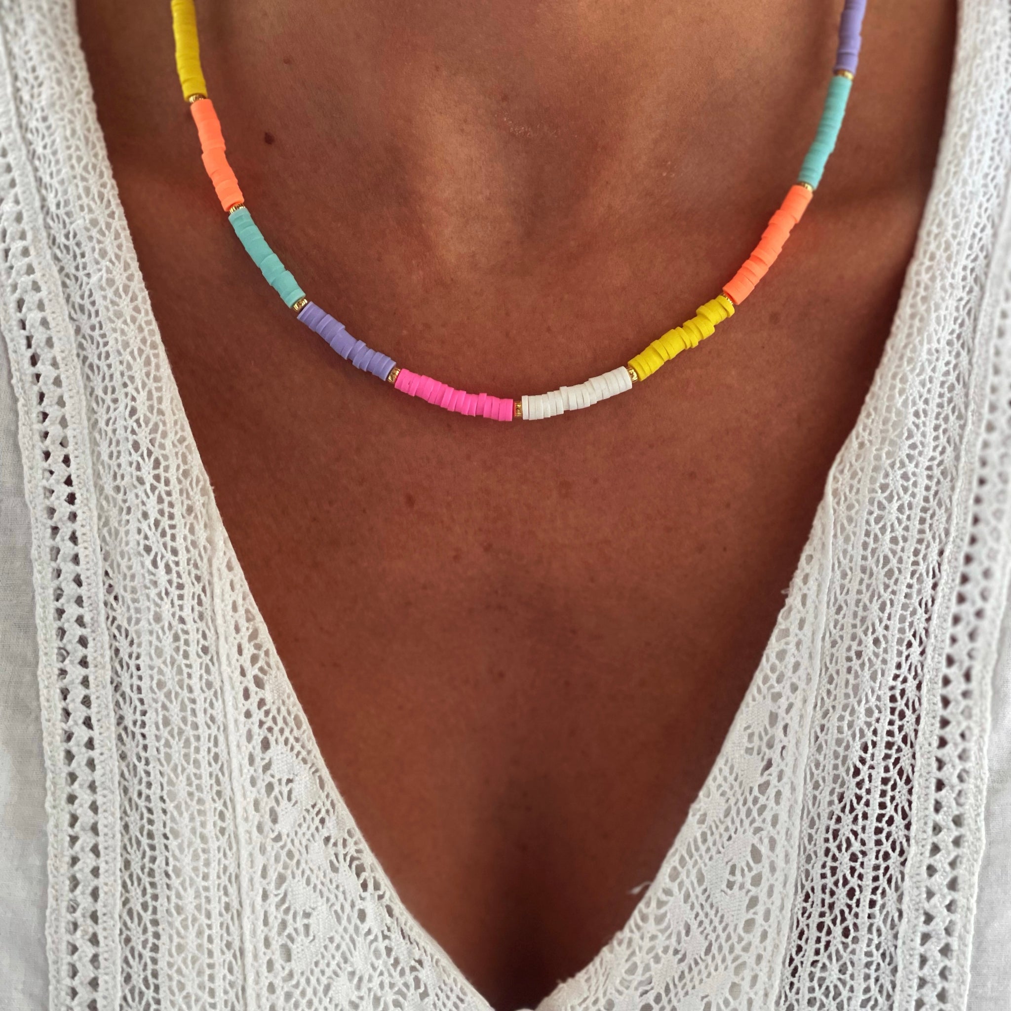 Collar colors summer