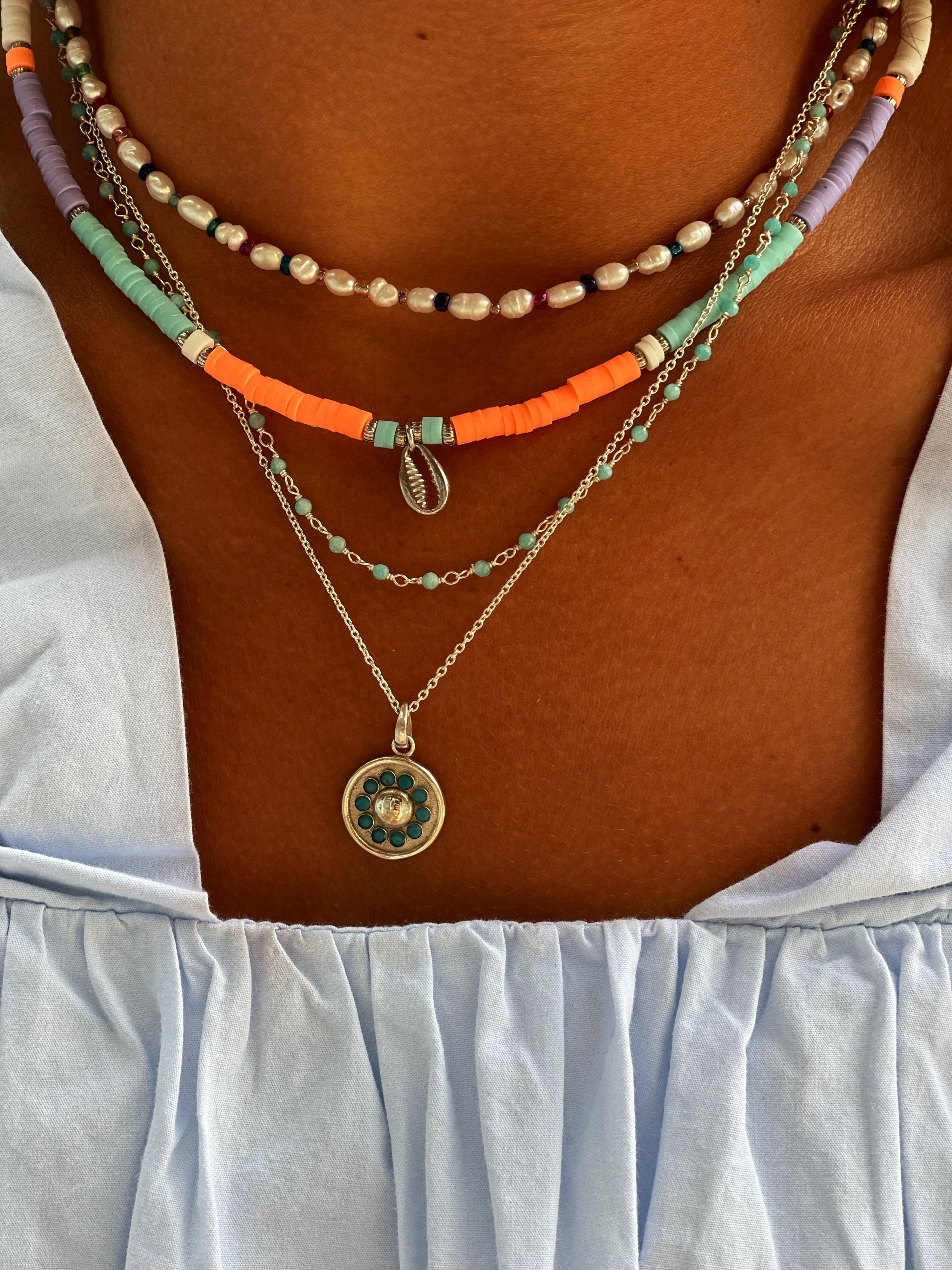 Collar colors shell Silver