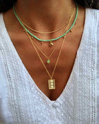 Collar gota verde manzana