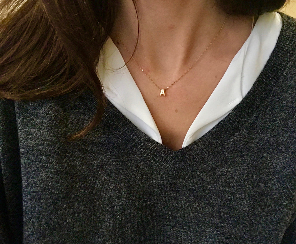 COLLAR INICIAL PLATA LISA