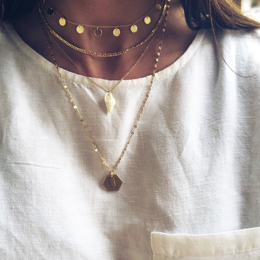 COLLAR WHITE SHELL